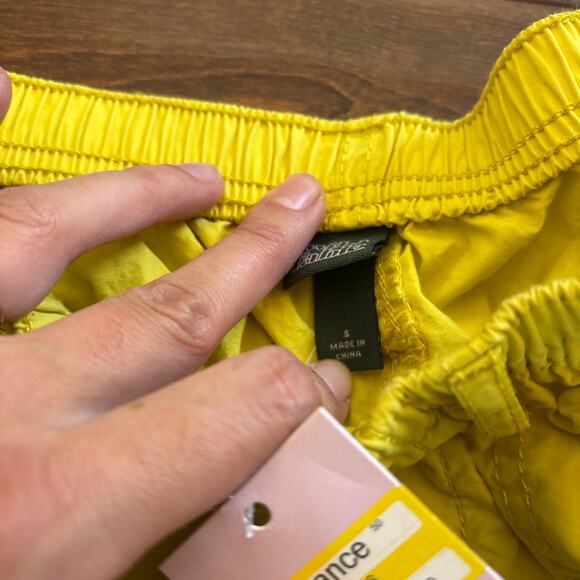 NWT Wild Fable Pull On Elastic Waist Wide Leg Cargo Pants Yellow Women's Size S - Picture 7 of 12